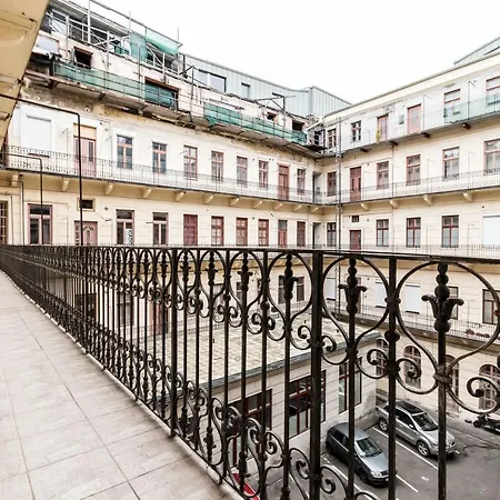 Apartment Castle Downtown *