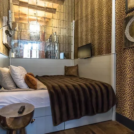 Castle Downtown * Budapest